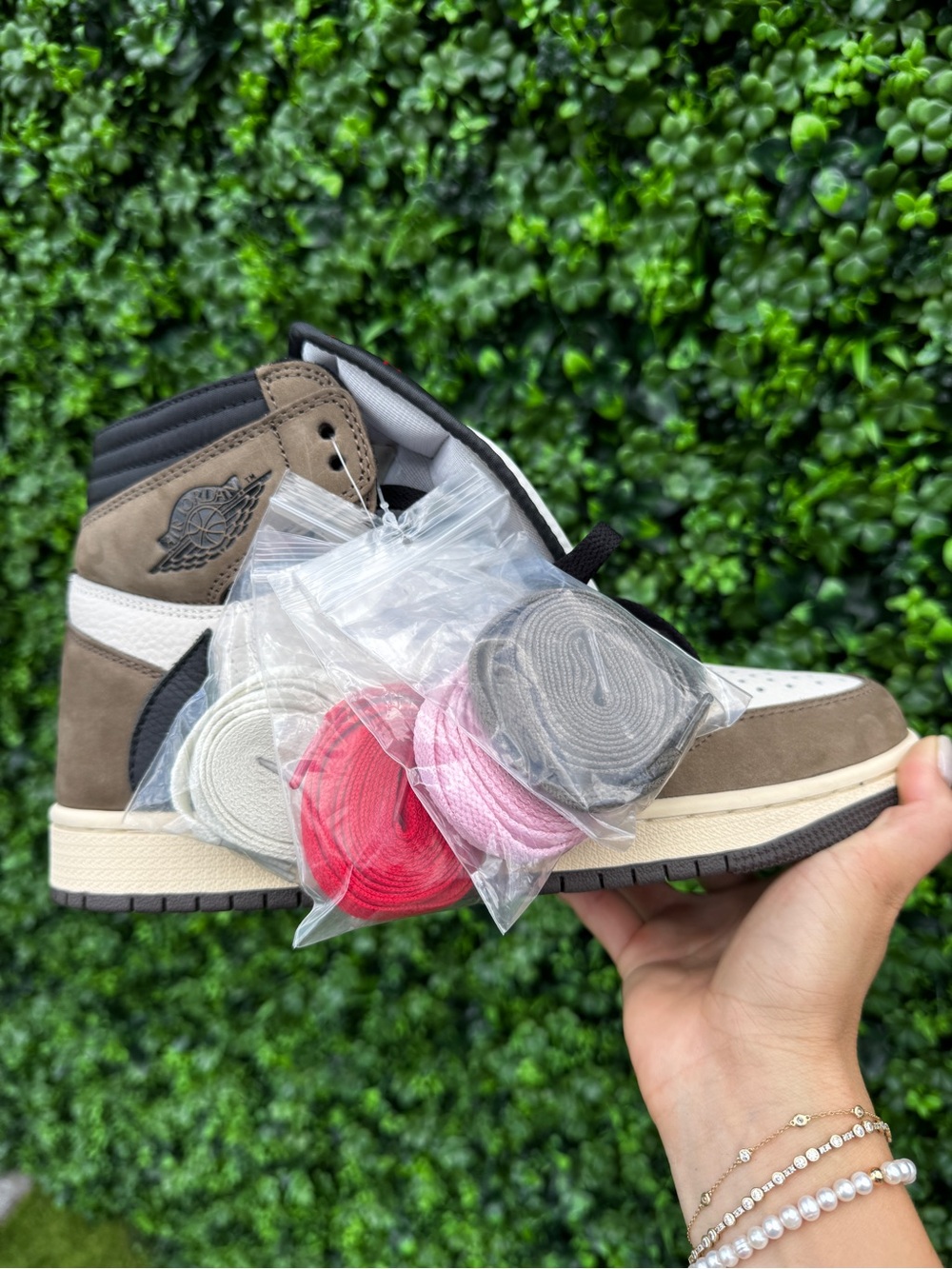 Air Jordan 1 High OG "Travis Scott" Brown/White Sneaker with Extra Laces